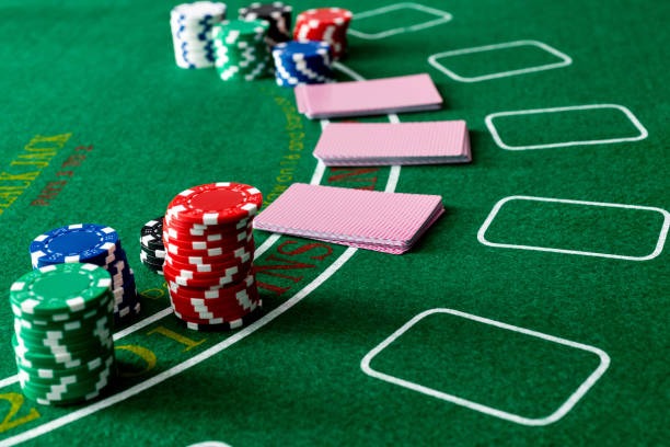 Three Card Poker table layout and card positions